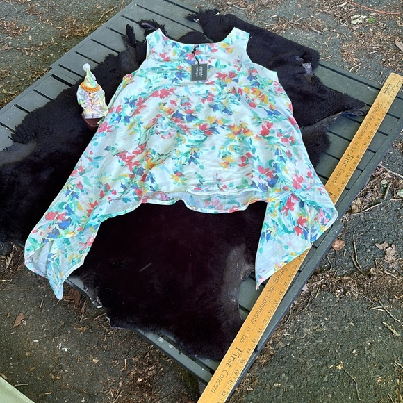 NWT Ninety Clothing Co Sleeveless Floral Blouse Asymmetrical Hem Lining S - Picture 9 of 16